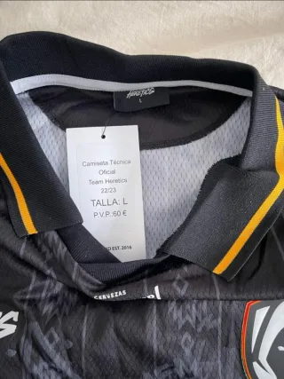Camiseta Heretics LEC firmada