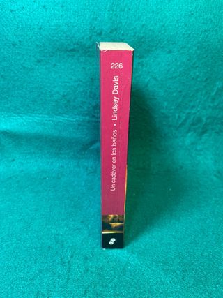 Un Cadáver en los baños la XIII nov. de Marco D.F.