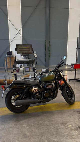 Moto custom Hyosung Aquila 125cc