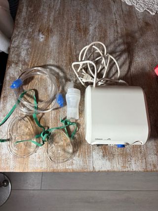 Nebulizador Omron CompAIR C28E