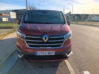 Renault Trafic 2023.Seminueva con solo 26.660 km