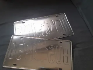 Matrículas de Beatles Norwegian Wood y London Bus