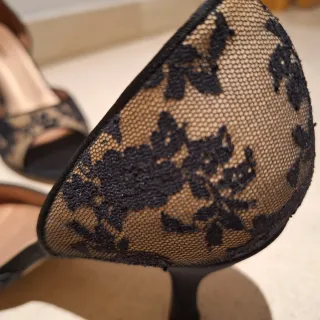 Zapatos de fiesta encaje negro y beige