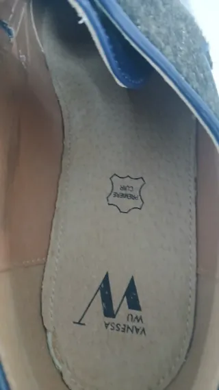 Zapatos charol azul y negro