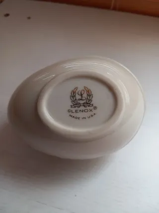 Cajita cerámica huevo decorada oro