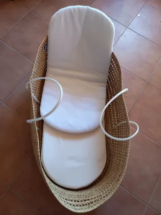Moisés de bebé con 2 colchones