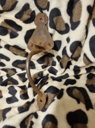 Tirador de pestillo forja antiguo