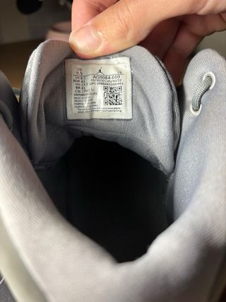 Jordan Max Aura Gris Frío