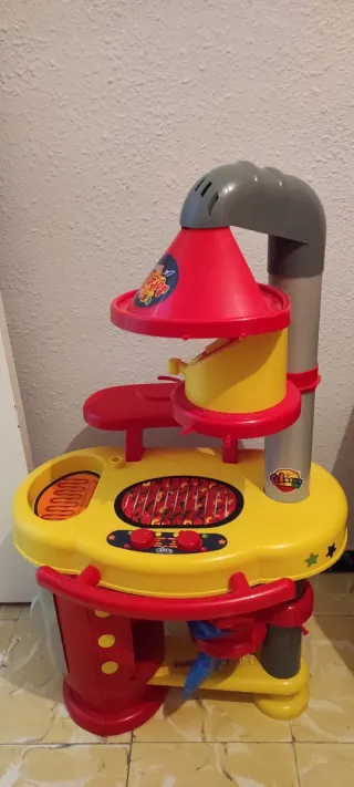 Cocina infantil de juguete