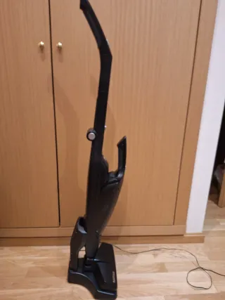 Aspirador Nilfisk Handy 2-en-1 lithium 25,2 v