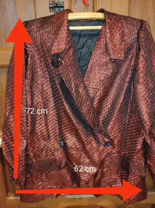 Chaqueta fiesta brillo rojo y negro, hecha a mano.