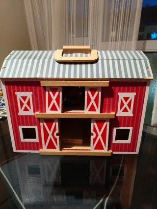 Granja de madera para jugar