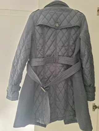 Abrigo acolchado azul marino