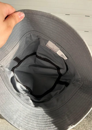 Chapéu bucket Nike cinza