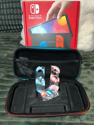 Nintendo Switch OLED Roja y Azul + Accesorios