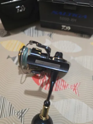CARRETE DAIWA SALTIGA 5000-XH