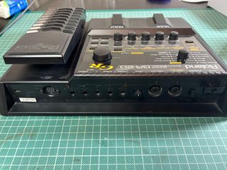 Roland GR-20 Guitar Synthesizer Pedal