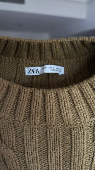 Suéter ZARA verde oliva talla M