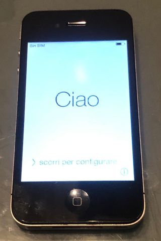 Lotto di 7 iPhone (Nero, Bianco, Giallo)