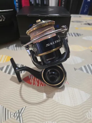 CARRETE DAIWA SALTIGA 14000-XH