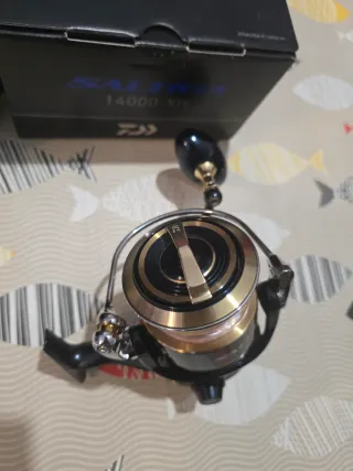 CARRETE DAIWA SALTIGA 14000-XH