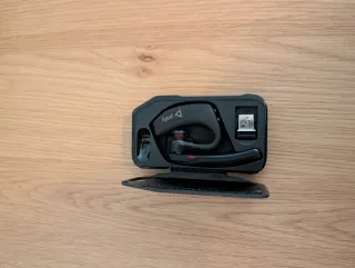 Poly Voyager 5200 Auricular Bluetooth Negro