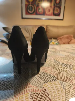 Botines negros de encaje.Zara.Tacón 12cm.