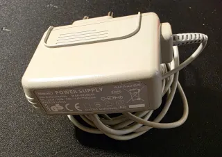 Nintendo New 2DS XL Edición Pokeball