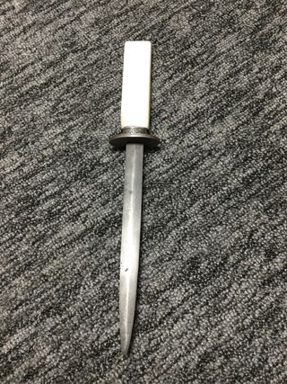 Herramienta de corte antigua