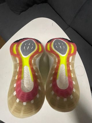 Adidas Ultraboost Blancas y Amarillas