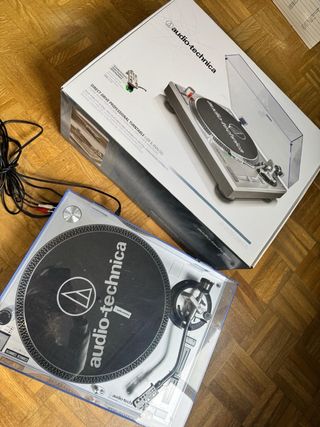 Tocadiscos Audio-Technica AT-LP120-USB Plata