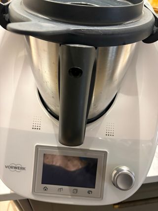 Thermomix TM5 +varoma + cestillo+espatula+cookido