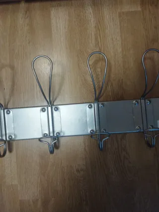 Perchero de pared metal