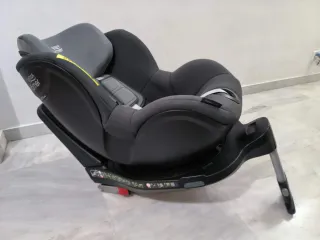 Britax Römer Dualfix i-Size Isofix Giratoria