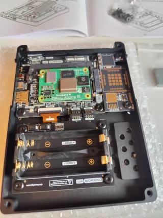 Consola uConsole Clockwork Pi Negra