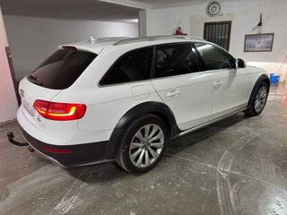 Audi A4 Allroad 2015