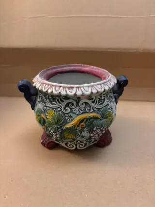 Azucarero de cerámica con palomas y uvas