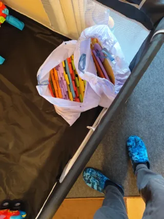 Parque infantil en muy buen estado