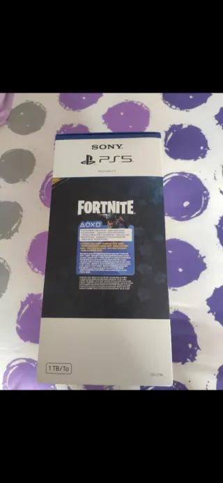 PS5 Slim chasis E. Edición Fortnite