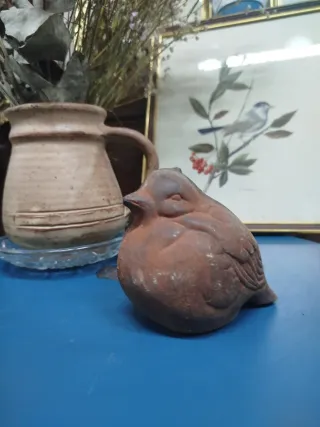 Mesa auxiliar redonda azul