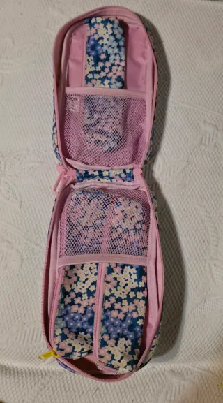 Estuches Benetton florales (3 unidades).