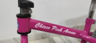 Bicicleta sin pedales rosa Chicco
