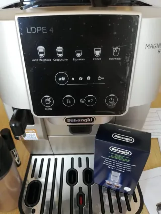 Cafetera DeLonghi Magnifica Start