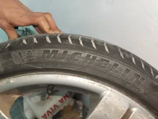 Llantas VW Golf 4 225/40R18 con neumáticos