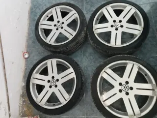 Llantas VW Golf 4 225/40R18 con neumáticos