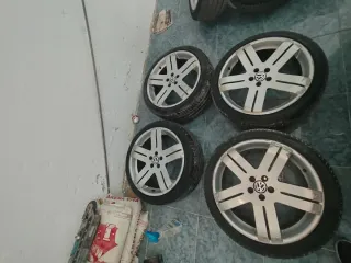 Llantas VW Golf 4 225/40R18 con neumáticos