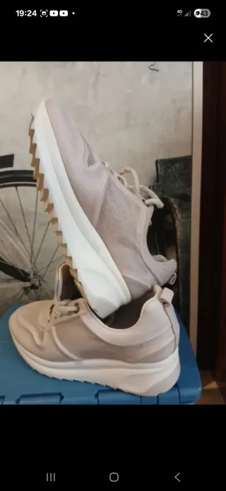 Zapatillas Carmela Beige