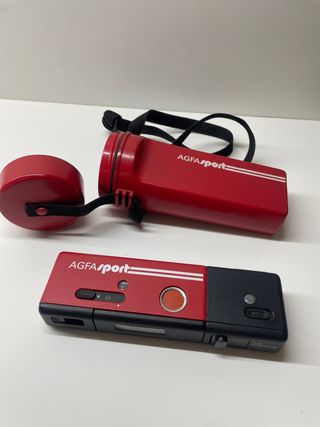 Cámara Agfa Sport con funda hermética
