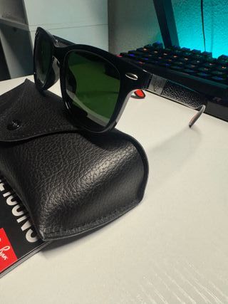 Ray-Ban Wayfarer Edición Ferrari Negro/Rojo