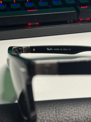 Ray-Ban Wayfarer Edición Ferrari Negro/Rojo